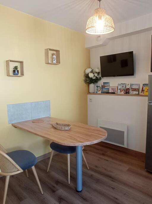 A 50 M De La Plage, Appartement De 35 M2 : Les Pieds Sales Bréhal Exterior foto