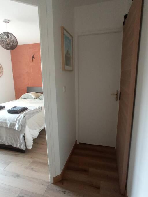 A 50 M De La Plage, Appartement De 35 M2 : Les Pieds Sales Bréhal Exterior foto